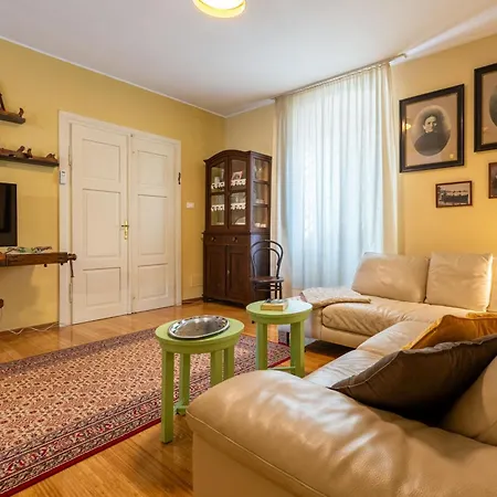 Villa Katarina Vintage House *