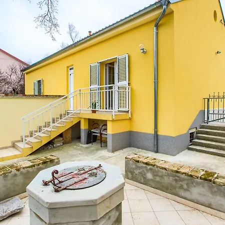 Villa Katarina Vintage House *